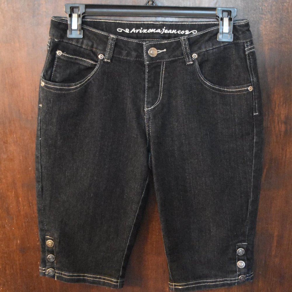 💚Arizona jean shorts- size 14